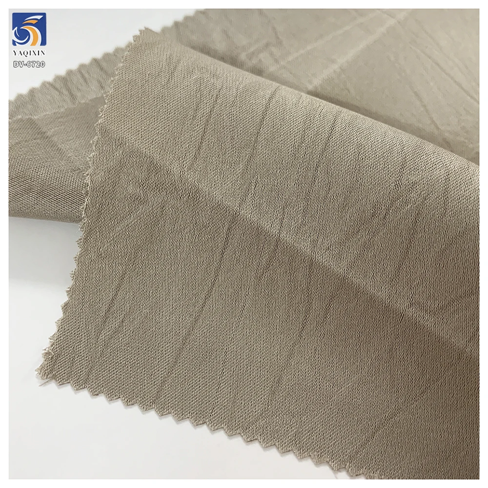 DV-6720 Retro 160g 100% Polyester Double Sided Beige Grey Crushed Satin Fabric Hand Crinkled Texture for Womens Dress - 图片 2