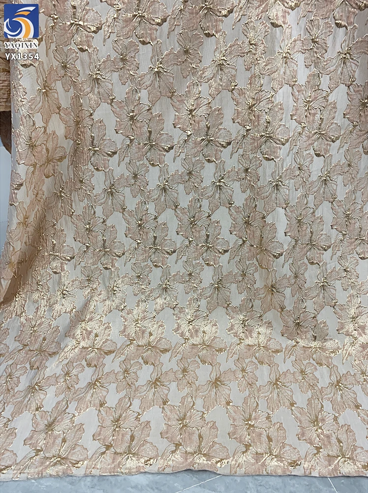 YX1354 High Quality 100 Polyester Soft Jacquard Chiffon Brocade Fabric With Flowers Two-Tone Gold Thread Brocade - 图片 6