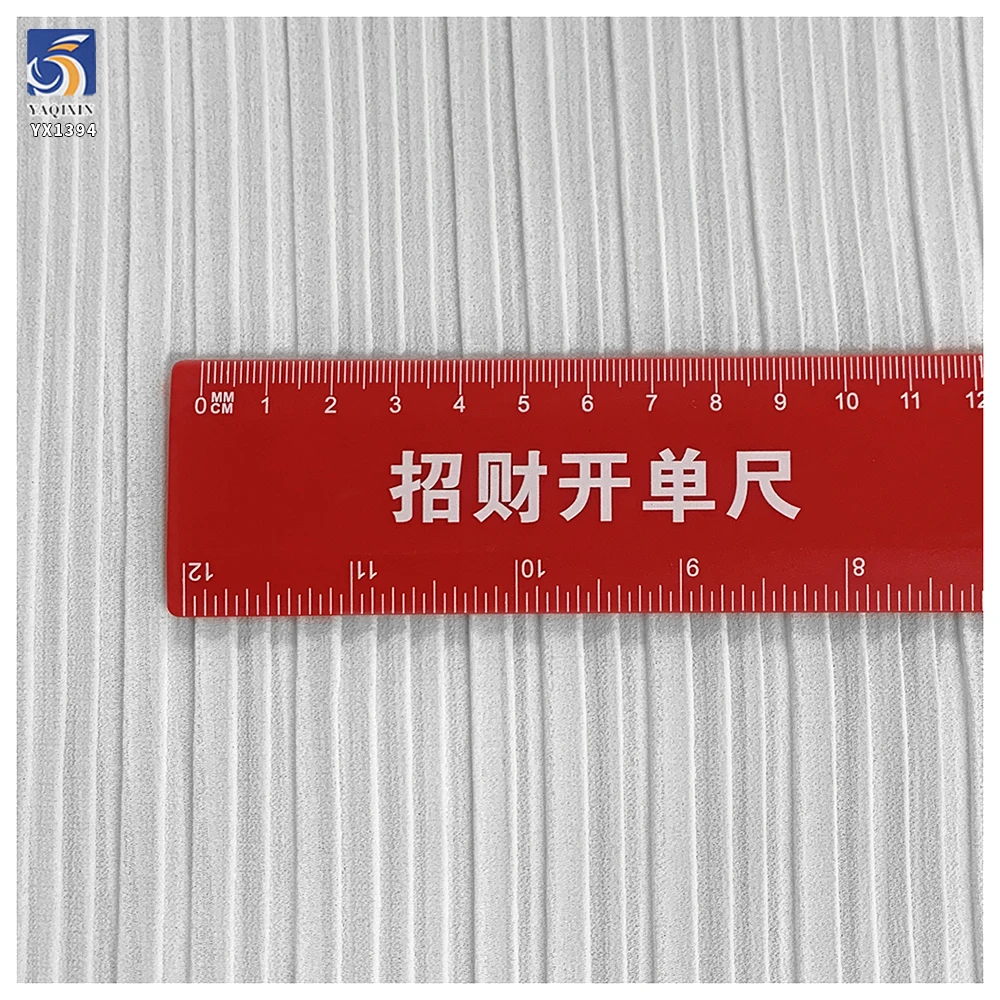YX1394 New Product Launch 2026 Style 100% Polyester Off-White Pearl Chiffon Pleated Fabric for Garments Dress - 图片 3