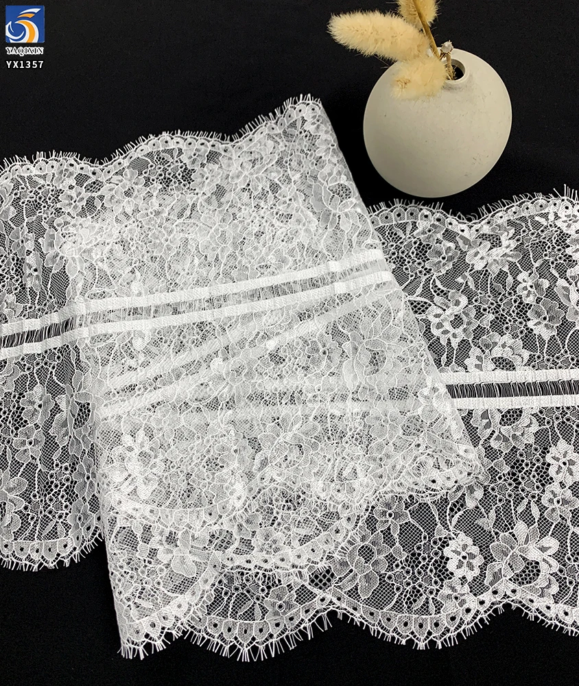 YX1357 26CM*150CM Eyelash Lace Fabric for Dress Trimmings Garments Custom Dyed Design Embroidered Eyelash Lace Fabrics - 图片 5