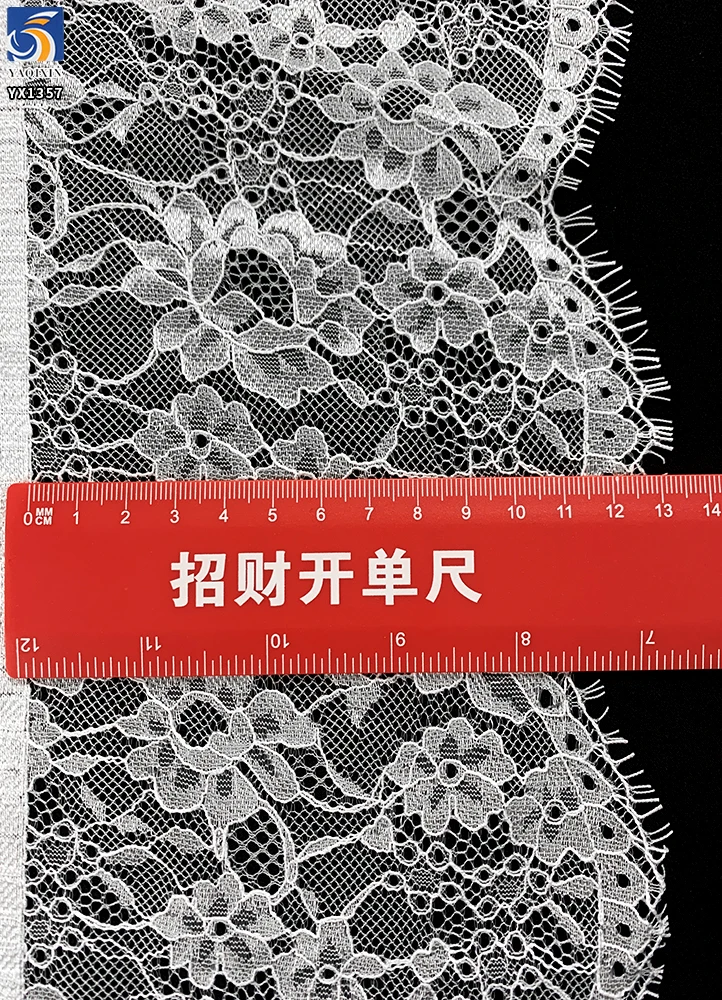 YX1357 26CM*150CM Eyelash Lace Fabric for Dress Trimmings Garments Custom Dyed Design Embroidered Eyelash Lace Fabrics - 图片 4
