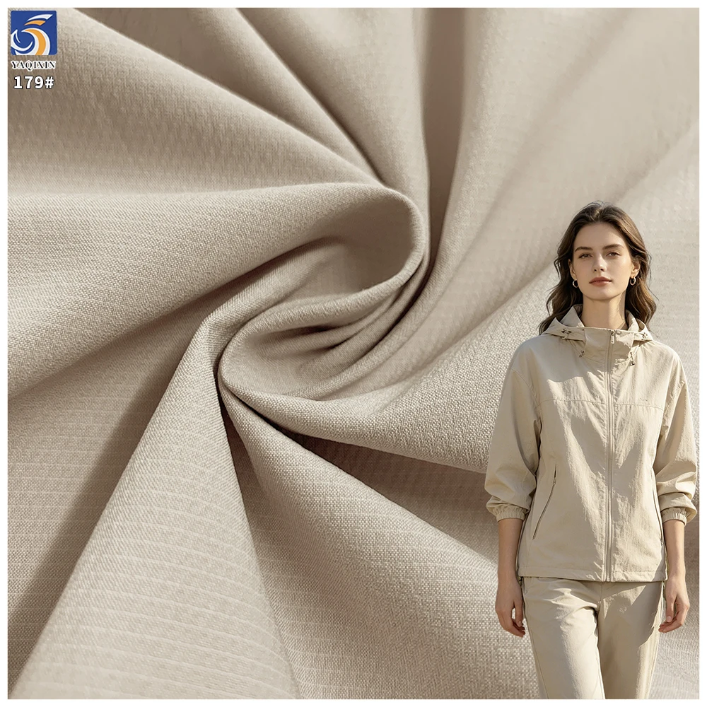 Y-179 145g 1 Yard MOQ Spring Lightweight Thin 100% Polyester Soft Antistatic Fine Twill Fabric for Trench Coat Windbreaker