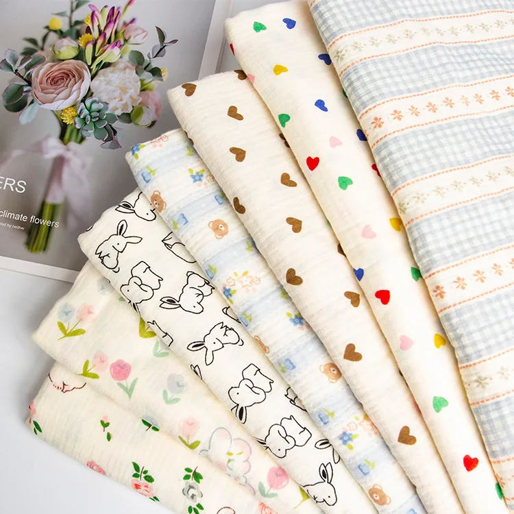 YX1368 120gsm Breathable Comfortable Crinkled 100% Cotton Double Crepe Muslin Fabric Bibs Clothes Baby Printed Cotton Fabric - 图片 6