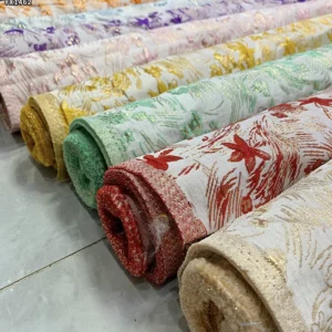 YX1462 180gsm 100% Polyester Yarn Dyed Floral Jacquard Brocade Fabric for Formal Dresses Skirts and Fashion Clothing - 100%...