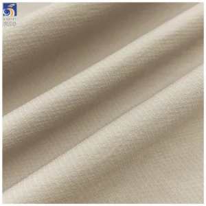 Y-179 145g 1 Yard MOQ Spring Lightweight Thin 100% Polyester Soft Antistatic Fine Twill Fabric for Trench Coat Windbreaker