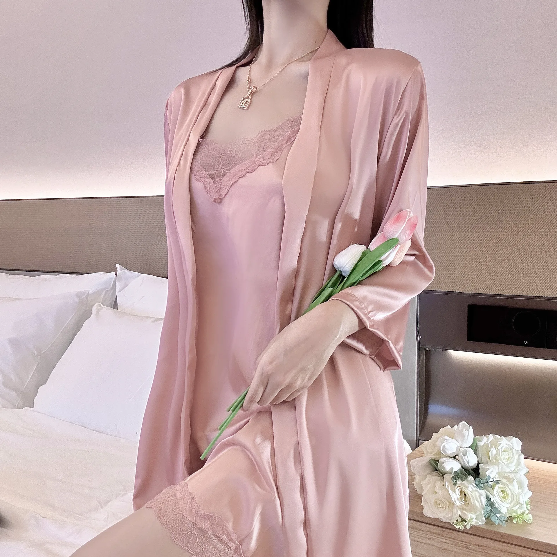 YX864 High Quality Density Soft Smooth and Silky Satin Fabric Ice Silk Fabric Polyester Spandex Stretch Satin for Dresse