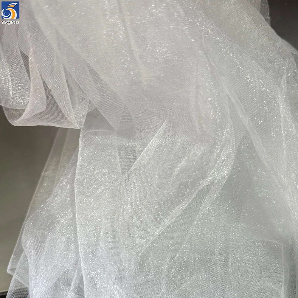 S29 High Quality Soft Glossy Tulle Fabric 20gsm Medium Hardness Nylon Polyester Tulle Mesh Fabric for Wedding Dress and Veil
