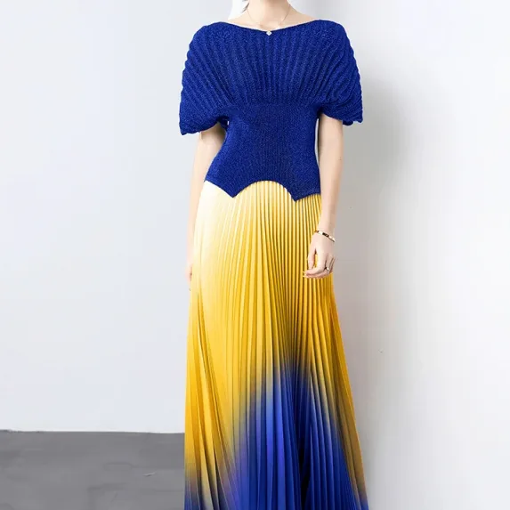 YX670 Designer Gradient Pleat Satin Fabric 100% Polyester Blackout Printed Gradient Pleated Satin Fabric for Wedding Dresses